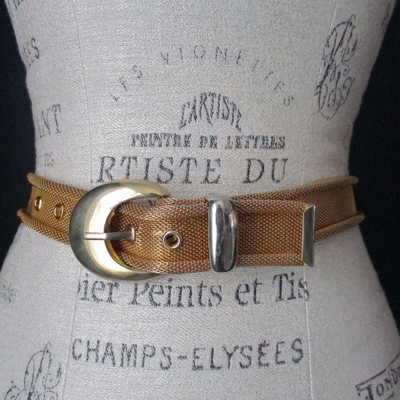 Vintage 1980s Goldtone Mesh Chain Link Belt Chunky Size Small to Medium